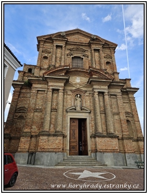 La_Morra_kostel_sv_Martina