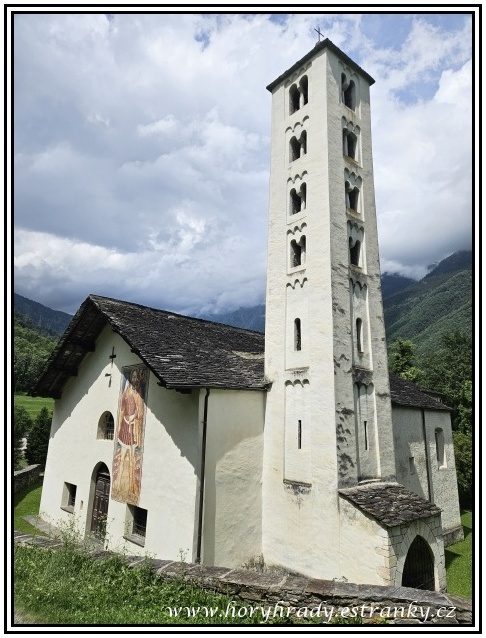 Mesocco_kostel_sv.Maria_del_Castello