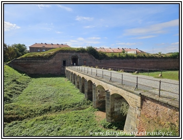 Terezín_Dolní_vodní_brána