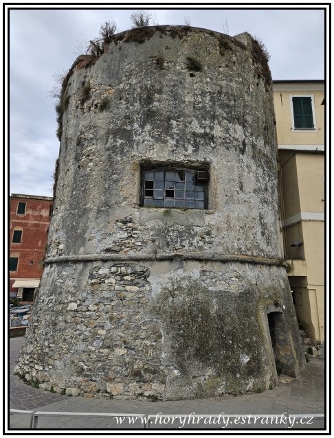 Laigueglia_bastione_di_Levante