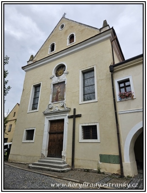 Mělník_kostel_Čtrnácti_sv.pomocníků__02