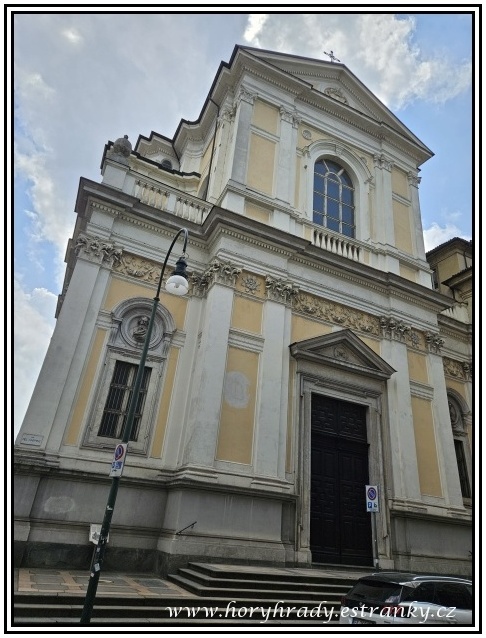 Turín_kostel_Panny_Marie_Karmelské