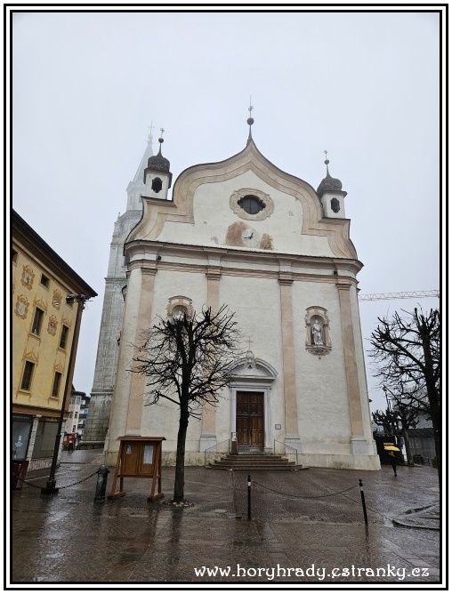 Cortina_d'Ampezzo_bazilika_sv.Filipa_a_Jakuba__01