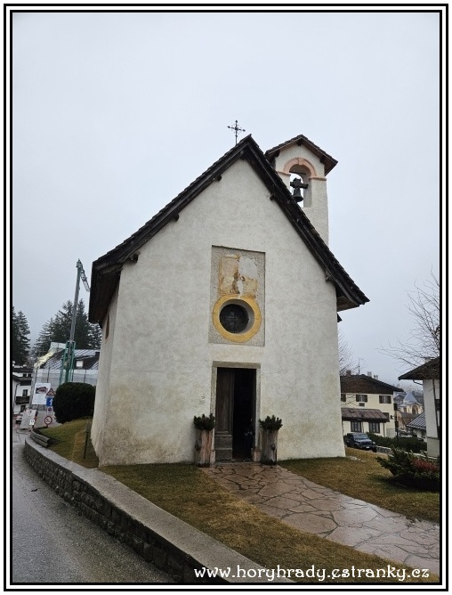 Cortina_d'Ampezzo_kostel