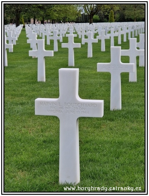 Colleville-sur-Mer_vojenský_hřbitov_americký_WW2__02