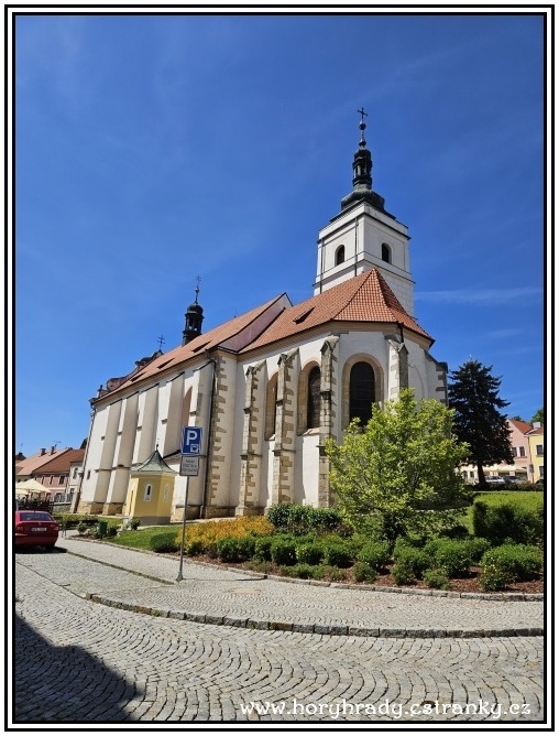 Horšovský_Týn_kostel_sv.Petra_a_Pavla