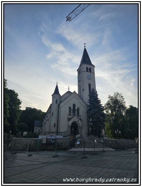 Tokaj_kostel_Srdce_Ježíšova