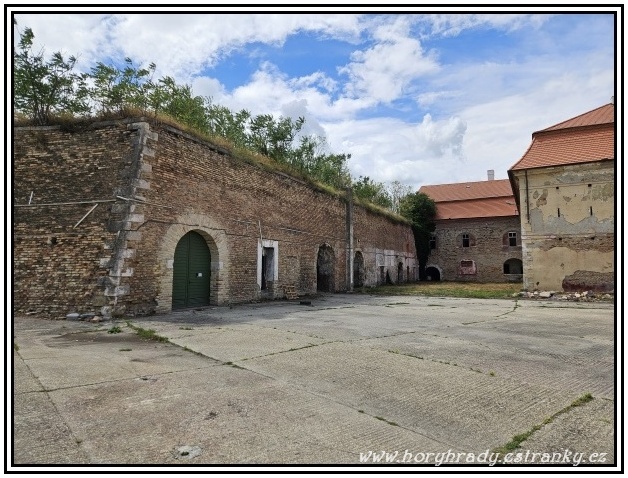 Komárno_Protiturecká_pevnost__02