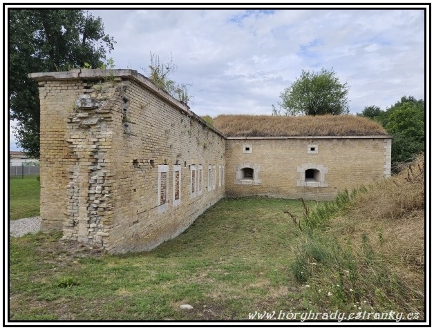 Komárno_baterie_IX__02