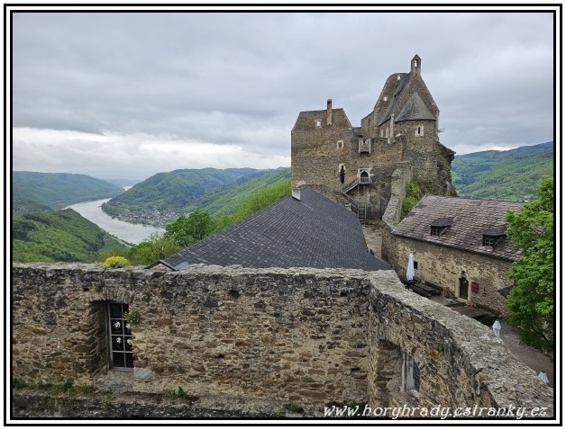 Aggstein_zřícenina_hradu__01