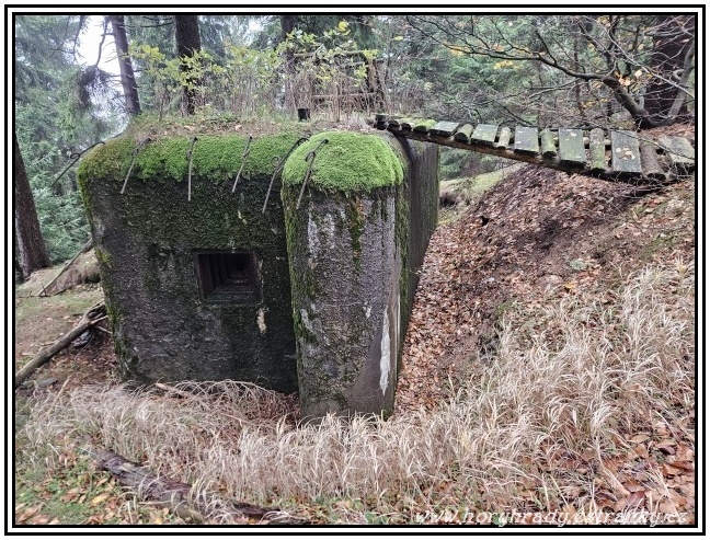 Lehké_opevnění_vz.37_X-9-A-160__01