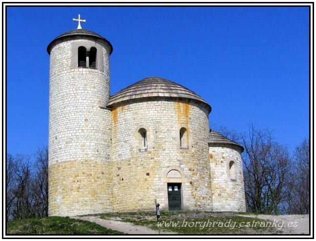 Říp_rotunda_sv.Jiří_a_sv.Vojtěcha__01