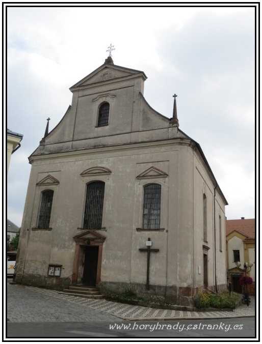 Lomnice_nad_Popelkou_kostel_sv.Mikuláše__01