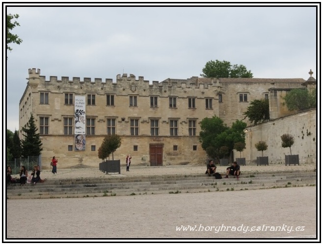 Avignon_malý_palác