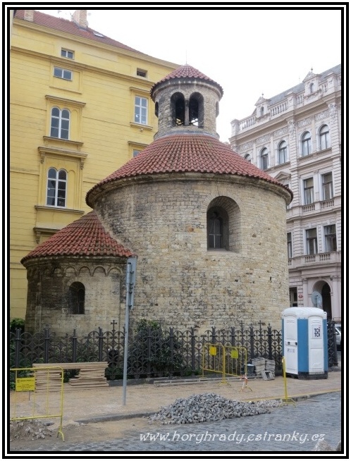 Praha_rotunda_sv.Kříže_Menšího__01 (Staré Město)