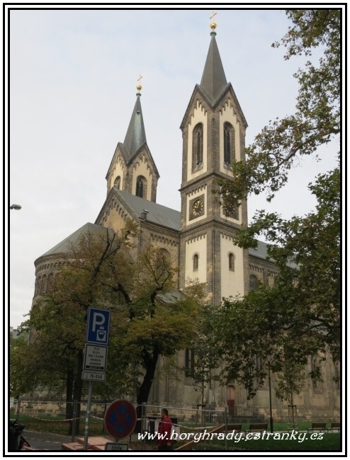 Praha_kostel_sv.Cyrila_a_Metoděje__02 (Karlín)