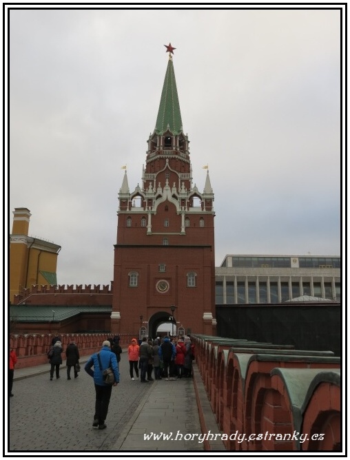 Moskva_Kreml_věž_Trojická