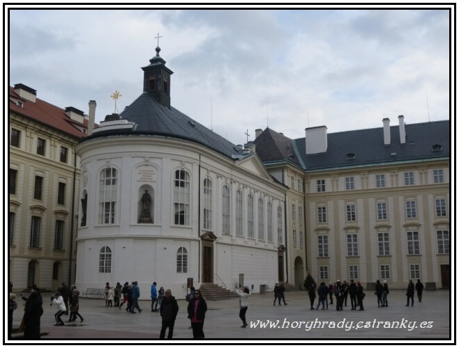 Praha_kaple_sv.Kříže__01 (Hradčany)