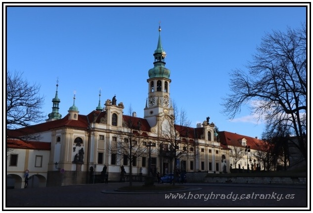 Praha_Loreta_s_kostelem_Narození_Páně__01 (Hradčany)