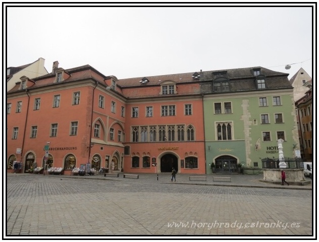 Regensburg_dům_Heuport