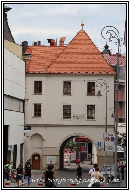 Brno_Měnínská_brána