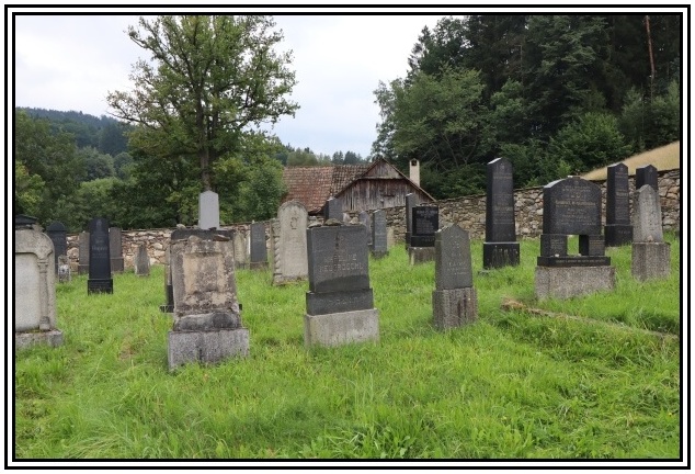 Rožumberk_židovský_hřbitov_nový__02