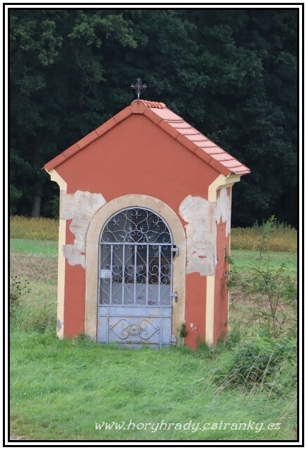 Hrádek_u_Nechanic_kaple__b