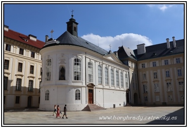 Praha_kaple_sv.Kříže__02 (Hradčany)